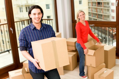 Efficient moving process with labeling and safe packing materials